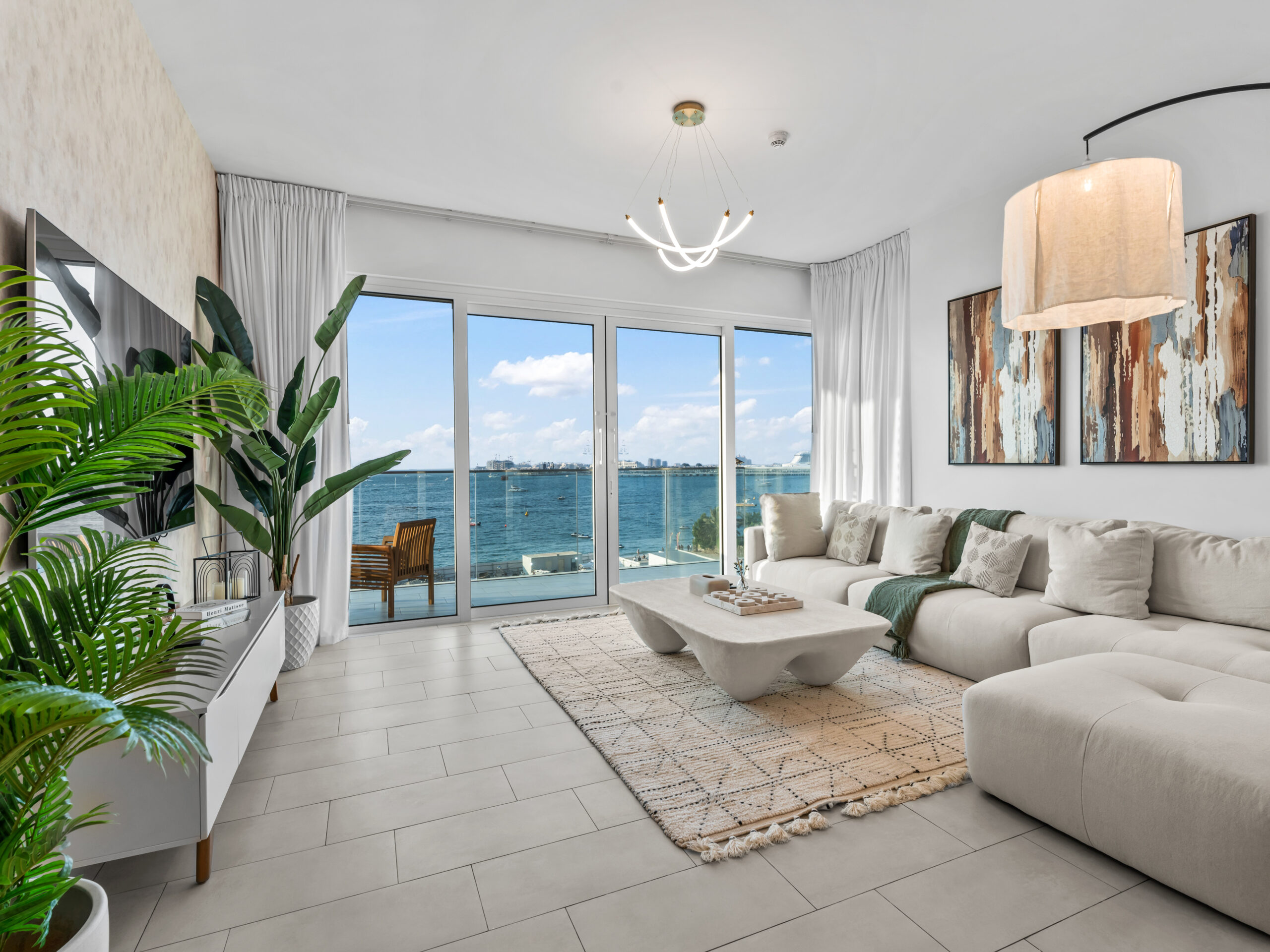 Grandeur Package<br><em>Luxury redefined</em>